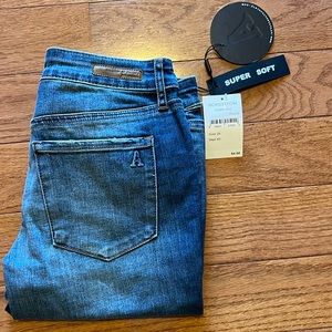Articles of Society Super Soft Distressed Skinny Jeans, size 25, NWT